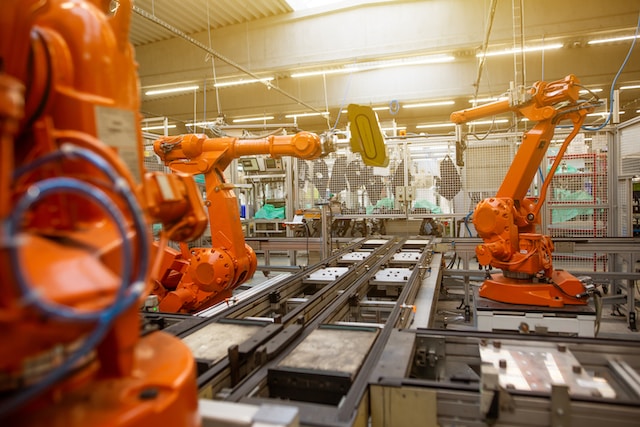 IIoT and predictive maintenance in manufacturing