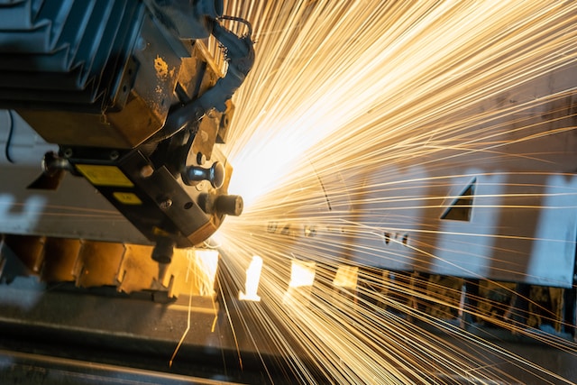 3 ways data engineering and real-time analytics can boost factory floor productivity